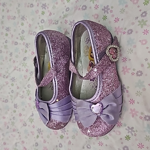 Disney Princess Rapunzel sparkly shoes - Picture 2 of 3